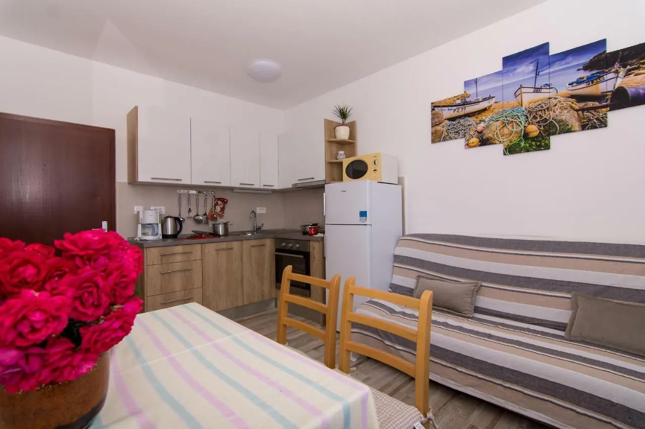 Apartments Silva Trogir